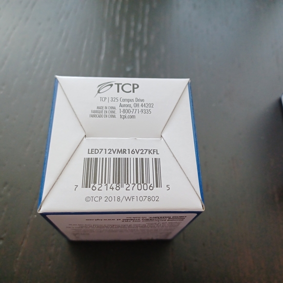 Nwt set of 9 Led lightbulbs - Picture 2 of 5